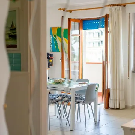 Seaview Giulia דירה *