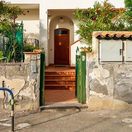 Seaview Giulia Διαμέρισμα *
