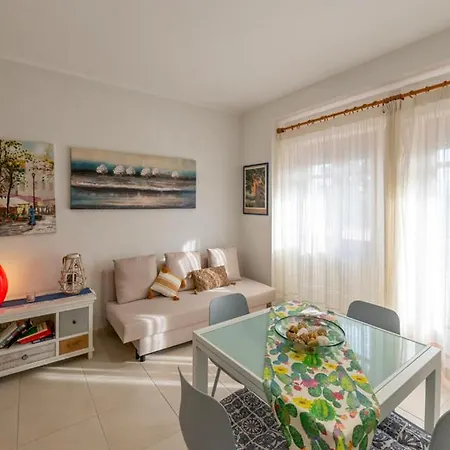 شقة Seaview Giulia