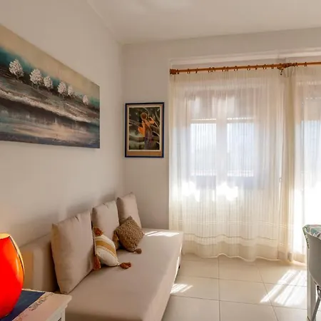 Apartment Seaview Giulia Giardini-Naxos