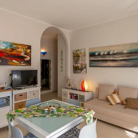 شقة Seaview Giulia